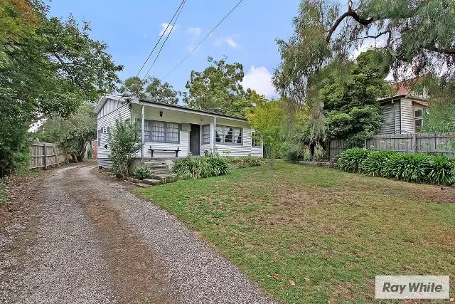 28 AINSLIE PARK Avenue, Croydon VIC 3136