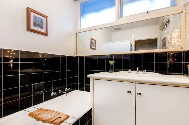 Seventh view of Homely house listing, 10 Graeme Street, Frankston VIC 3199