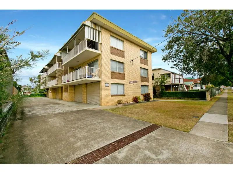 Main view of Homely unit listing, 2-22 CLARA Street, Wynnum QLD 4178