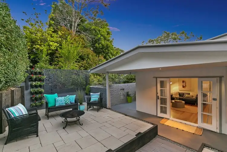 54 Walkers Drive, Balmoral QLD 4171
