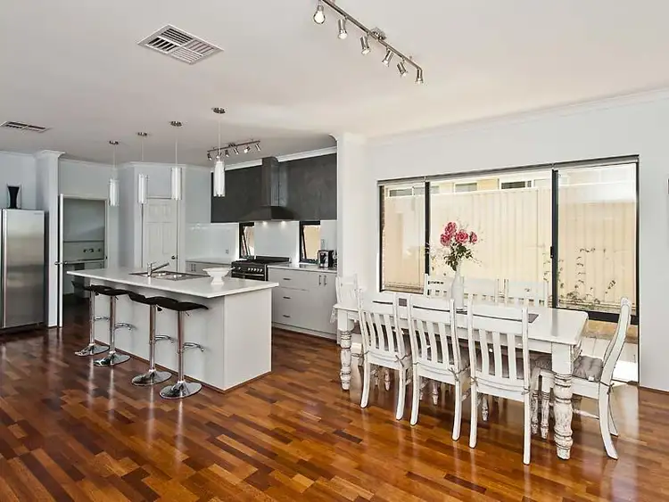 Sixth view of Homely house listing, 9 Parakeet Bend, Baldivis WA 6171