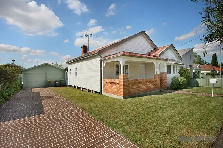 12 Mount Avenue, Roselands NSW 2196