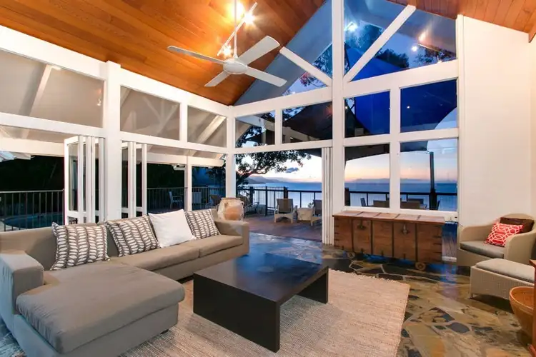 8 Buchan Street, Palm Cove QLD 4879