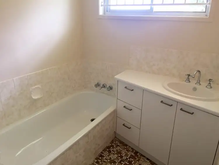 Fifth view of Homely house listing, 2 Glendale Street, Caboolture QLD 4510