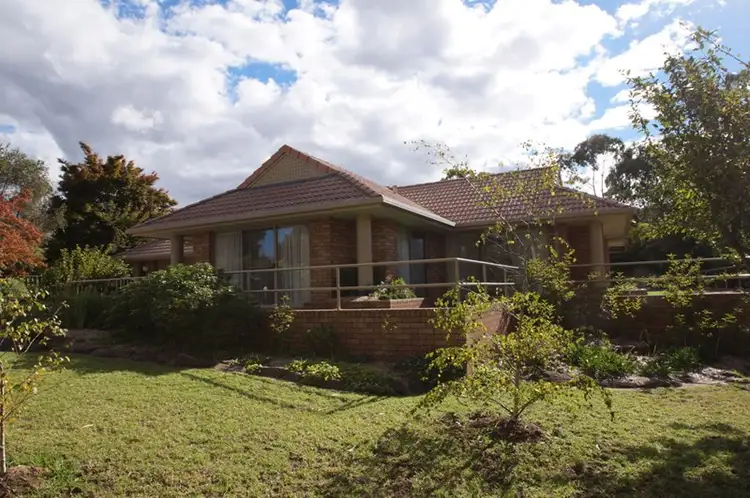 23 Burgess Street, Armidale NSW 2350