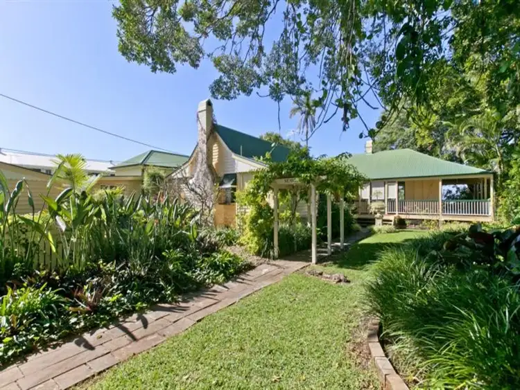 207 Main Road, Wellington Point QLD 4160