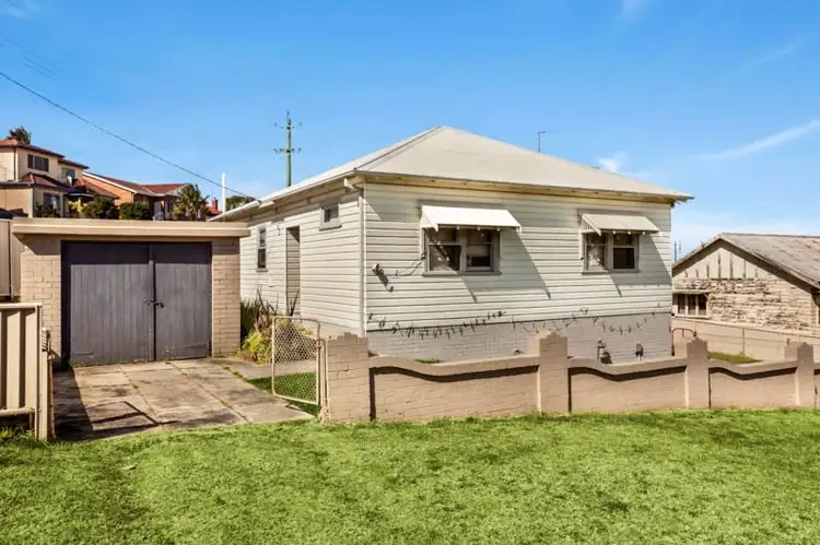 1 Jutland Avenue, Wollongong NSW 2500