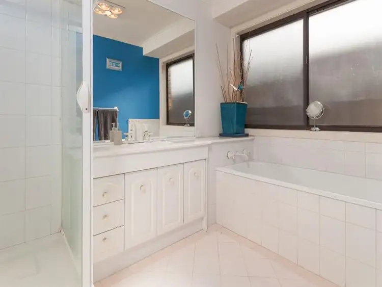 Seventh view of Homely house listing, 7 Kingston Heath Court, Craigieburn VIC 3064