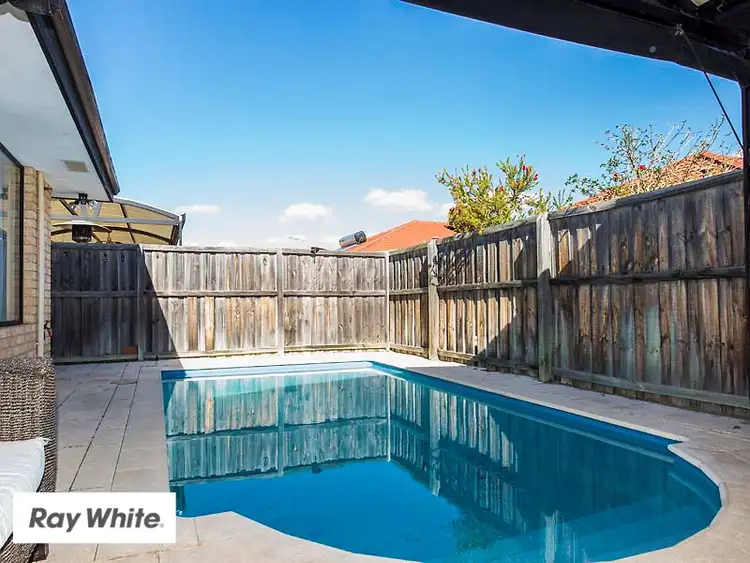 25 Vaucluse Crescent, Ellenbrook WA 6069