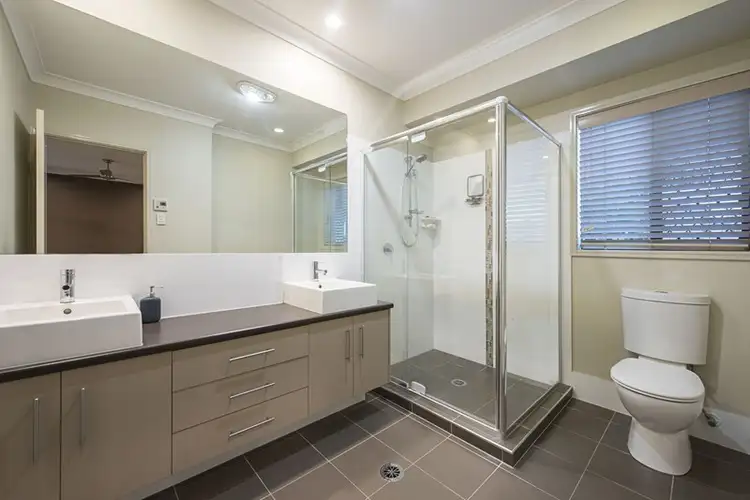 Fifth view of Homely house listing, 2 Drogheda Close, Underwood QLD 4119