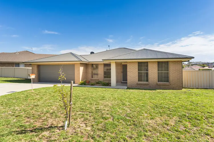 21 Robinson Court, Orange NSW 2800