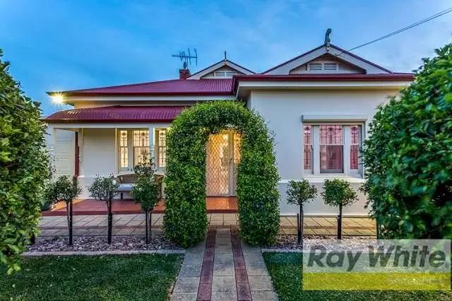 4 Farman Avenue, Hendon SA 5014