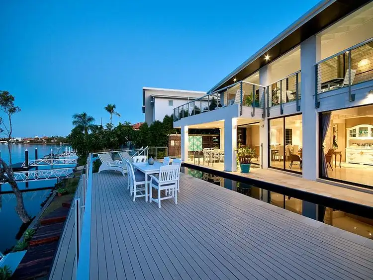 37 Conifer Crescent, Broadbeach Waters QLD 4218