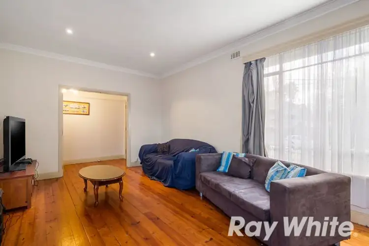 Fourth view of Homely house listing, 2 Kingsclere Street, Vermont VIC 3133