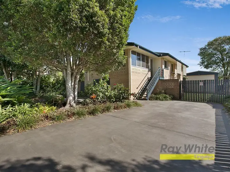 8 Gateway Street, Wynnum West QLD 4178