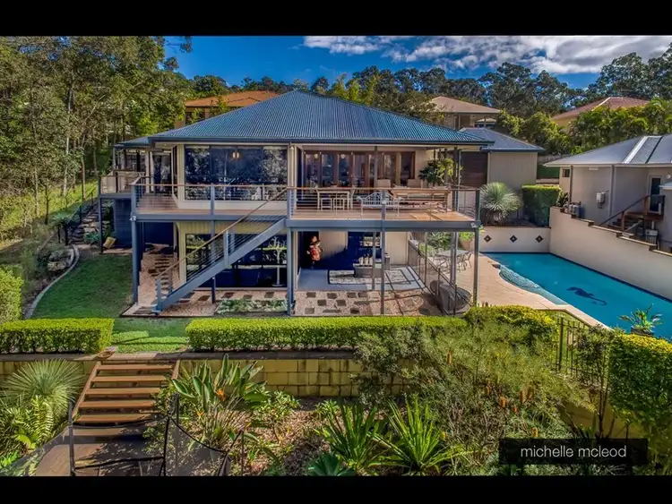 4A Carissa Place, Chapel Hill QLD 4069