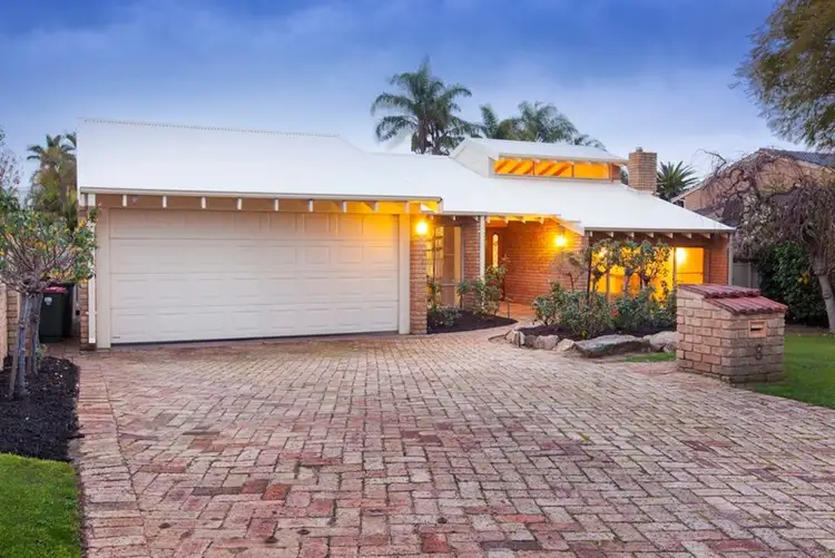 8 Lake Carine Gardens, Carine WA 6020