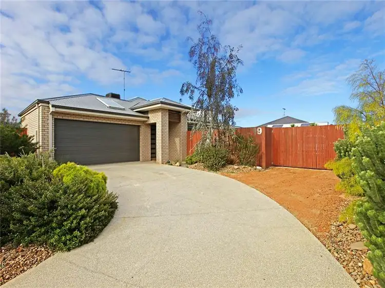 19 Moorhen Drive, Lara VIC 3212