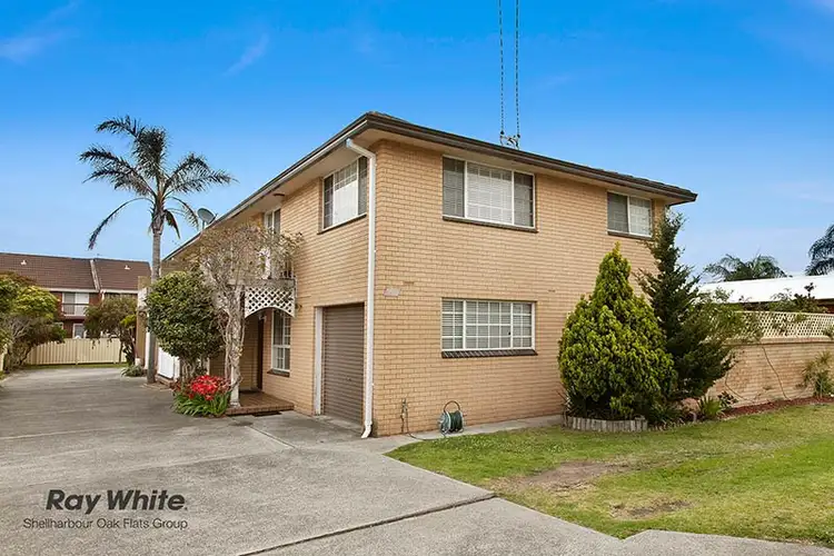 Main view of Homely townhouse listing, 2/74 Peterborough Avenue, Lake Illawarra NSW 2528