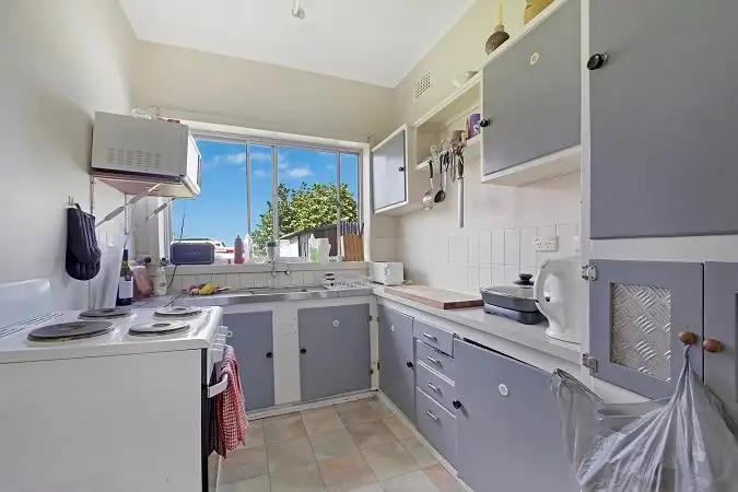 Third view of Homely house listing, 10 Kinghorne Street, Goulburn NSW 2580