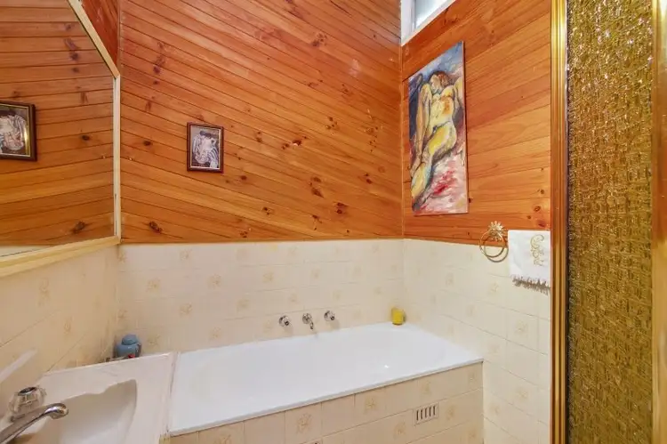 Seventh view of Homely house listing, 11 Pinedale Place, Kurrajong Heights NSW 2758