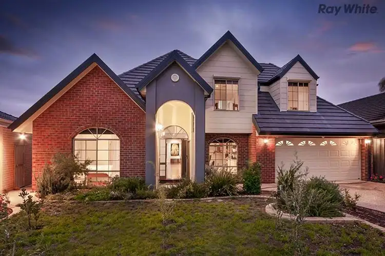 39 Bedingham Drive, Hillside VIC 3037