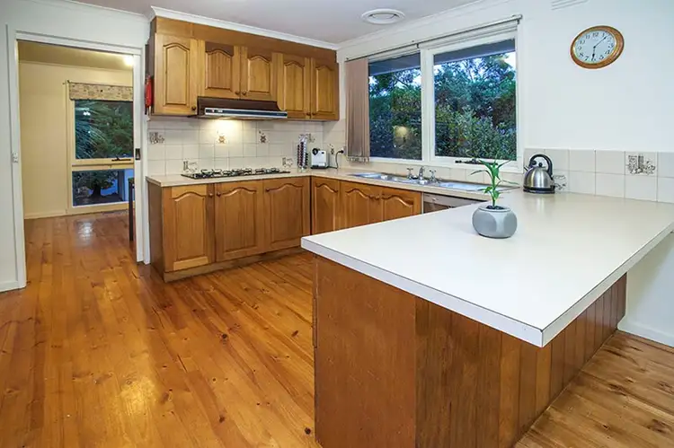 Fifth view of Homely house listing, 2 Lansell Court, Rowville VIC 3178
