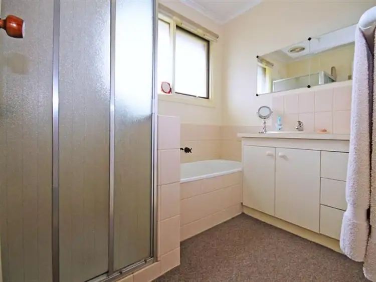 Seventh view of Homely house listing, 10 Lucas Crescent, Seaford VIC 3198