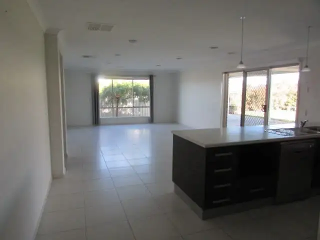 Seventh view of Homely house listing, 3 Wren Court, Echuca VIC 3564