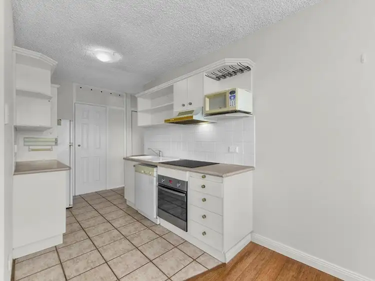 Third view of Homely apartment listing, 6/111 Annie Street, Auchenflower QLD 4066
