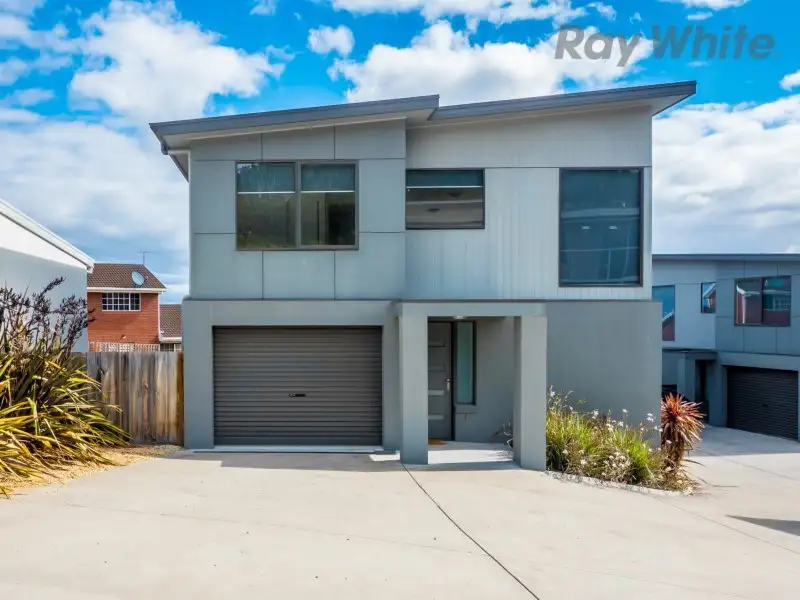 Main view of Homely townhouse listing, 1/15 Ivy Close, Oakdowns TAS 7019