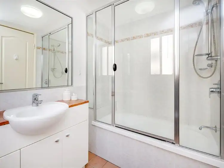 Sixth view of Homely apartment listing, Apt 207/36 Macdonald, Kangaroo Point QLD 4169