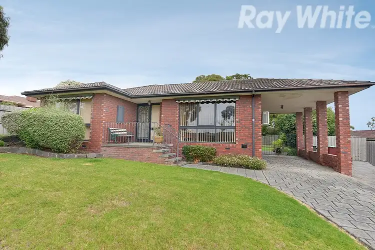 Main view of Homely house listing, 19 Haverstock Hill Close, Endeavour Hills VIC 3802