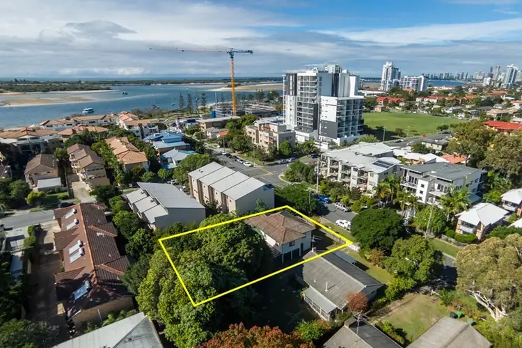 27 Parker Street, Labrador QLD 4215