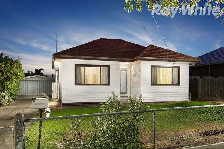 3 Caringa Street, Pascoe Vale VIC 3044