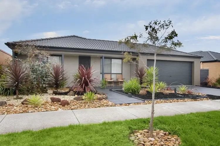 14 Bailey Boulevard, Koo Wee Rup VIC 3981