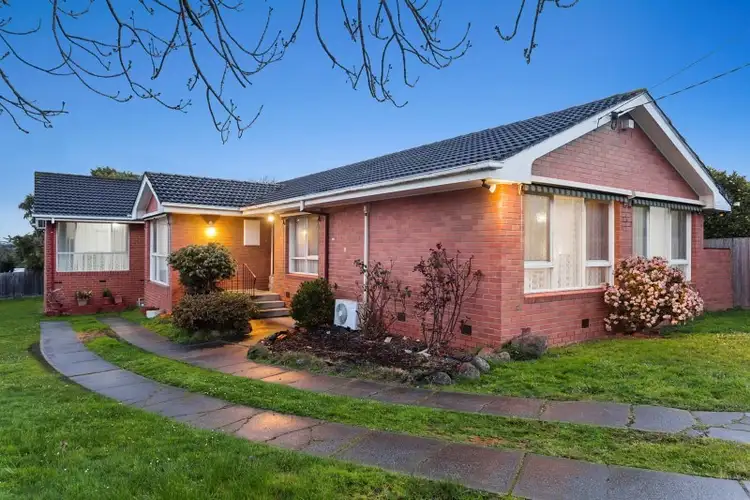 2 Raven Street, Doncaster East VIC 3109