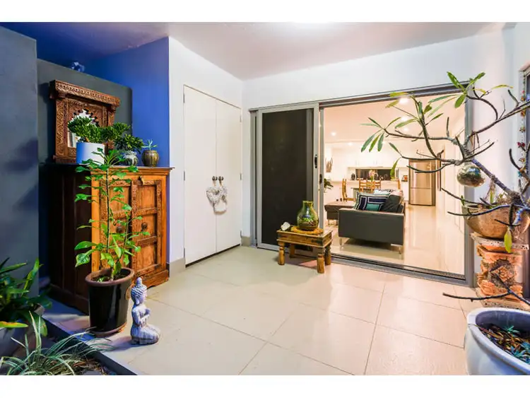 Main view of Homely unit listing, 1/22 Selborne Street, Mount Gravatt East QLD 4122