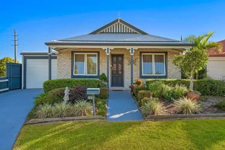 23 Chesterton Crescent, Sippy Downs QLD 4556