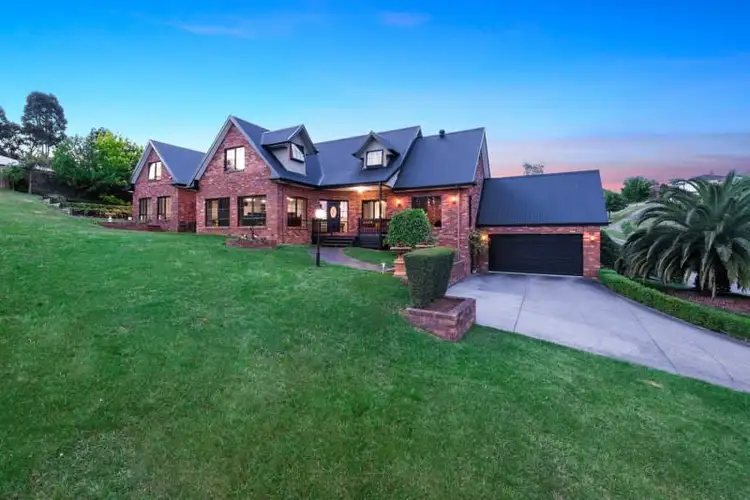 12 HIGH TOR, Mooroolbark VIC 3138