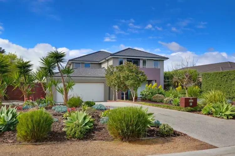 12 Ellabella Way, Mornington VIC 3931