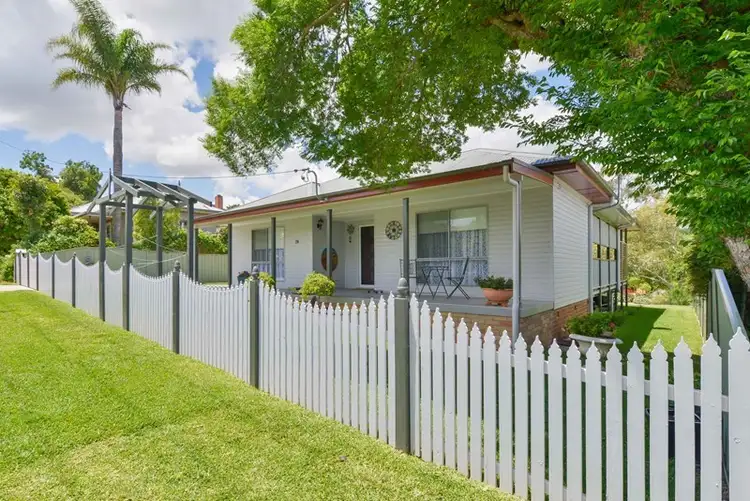 Main view of Homely house listing, 19 Russell Street, Tamworth NSW 2340