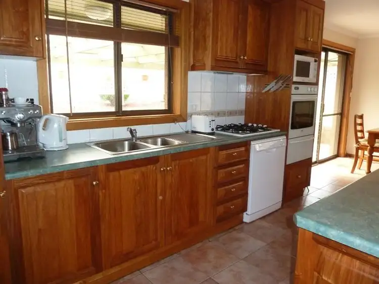 Fifth view of Homely house listing, 17 Lemana Court, Mount Gambier SA 5290