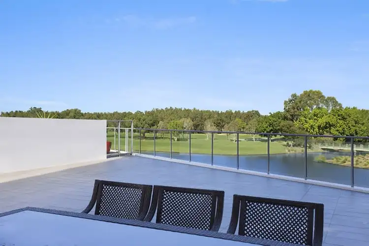 231/135 'Signature Apartments' 135 Lakelands Drive, Merrimac QLD 4226