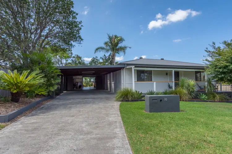 16 Tallayang Street, Bomaderry NSW 2541