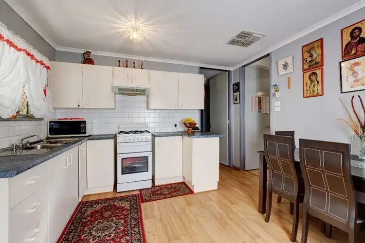 Second view of Homely house listing, 28 Waratah Crescent, West Albury NSW 2640