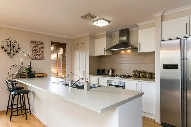 Sixth view of Homely house listing, 33 Edgehill Walk, Noarlunga Downs SA 5168