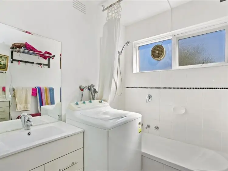 Fourth view of Homely apartment listing, 2/500 Main Street, Mordialloc VIC 3195
