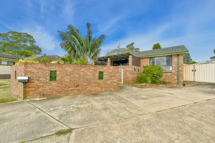 8 Seddon Place, Campbelltown NSW 2560
