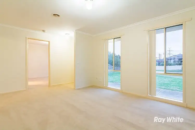Fifth view of Homely house listing, 4 Kismet Close, Cranbourne West VIC 3977